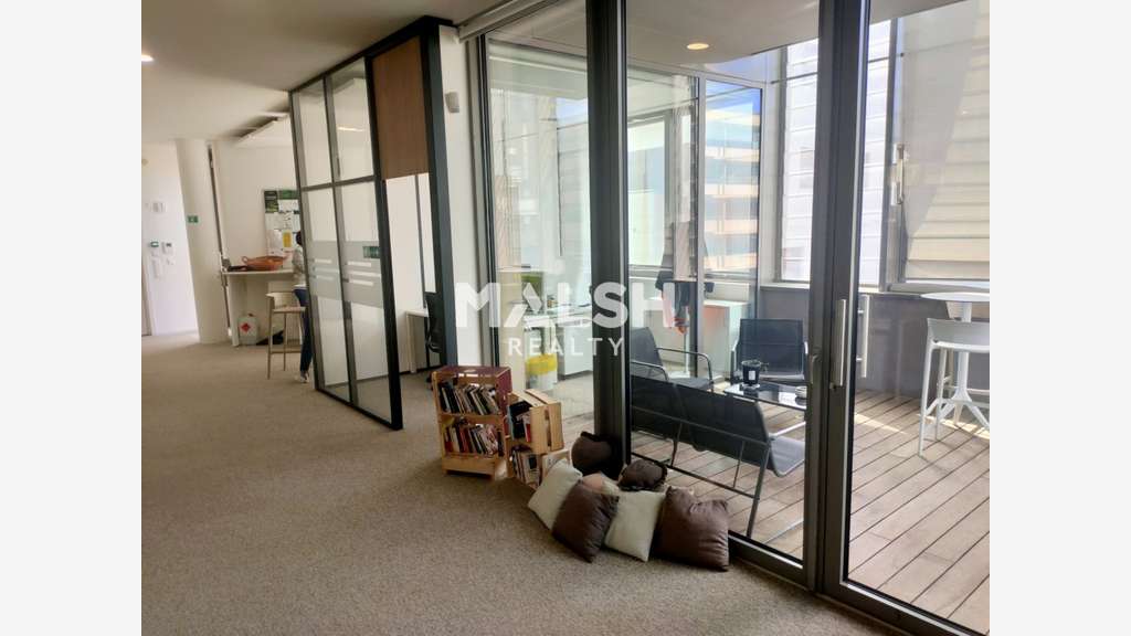 Bureaux 246m² R+5 à louer à Lyon 69002 Confluence