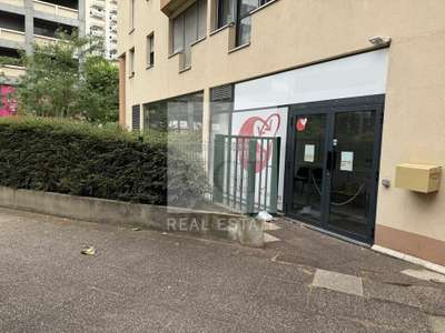 Bureau 124m² RDC à louer à Lyon 3e Gare Part-Dieu