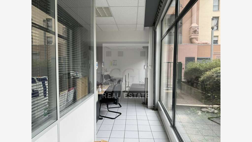 Bureau 124m² RDC à louer à Lyon 3e Gare Part-Dieu