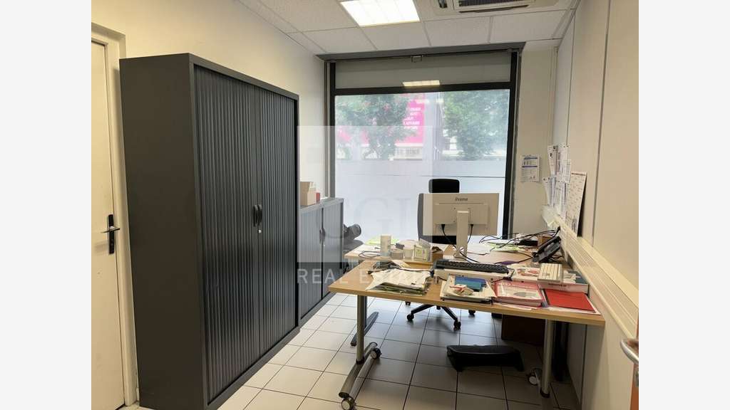 Bureau 124m² RDC à louer à Lyon 3e Gare Part-Dieu