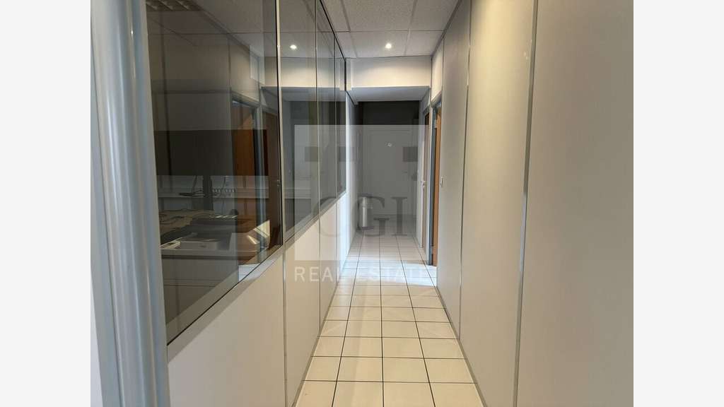 Bureau 124m² RDC à louer à Lyon 3e Gare Part-Dieu