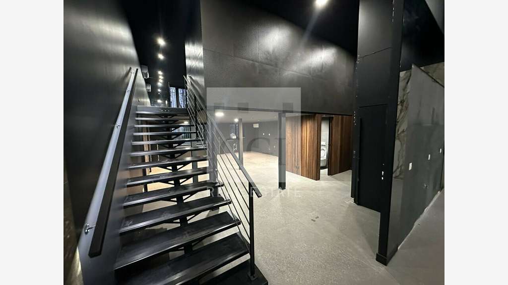 Local commercial 174m² à louer à Lyon 3e