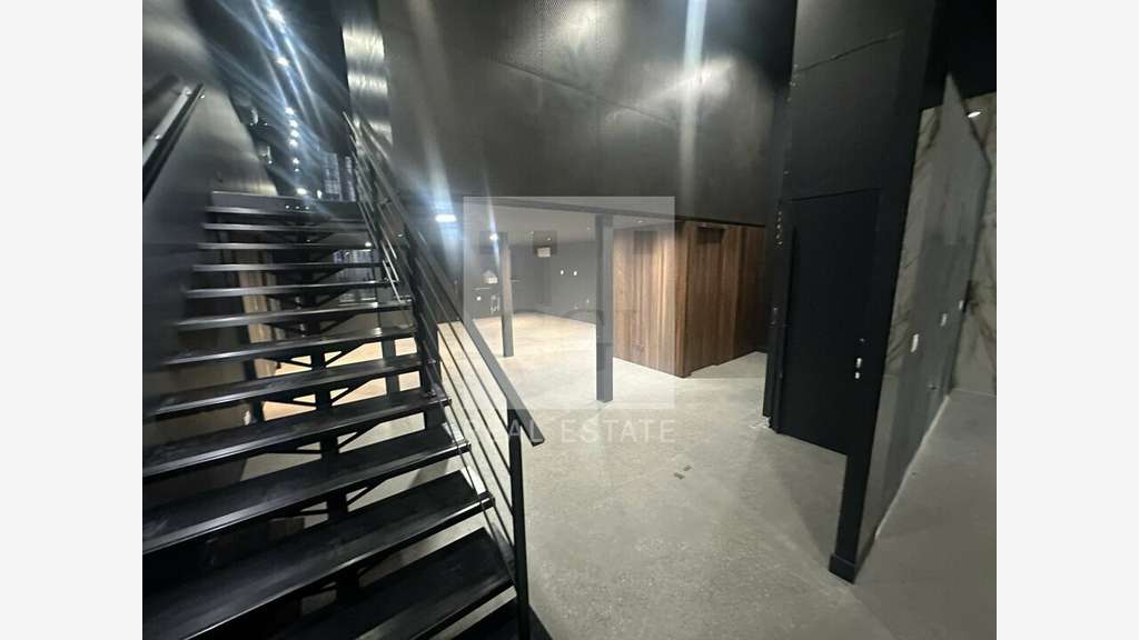 Local commercial 174m² à louer à Lyon 3e