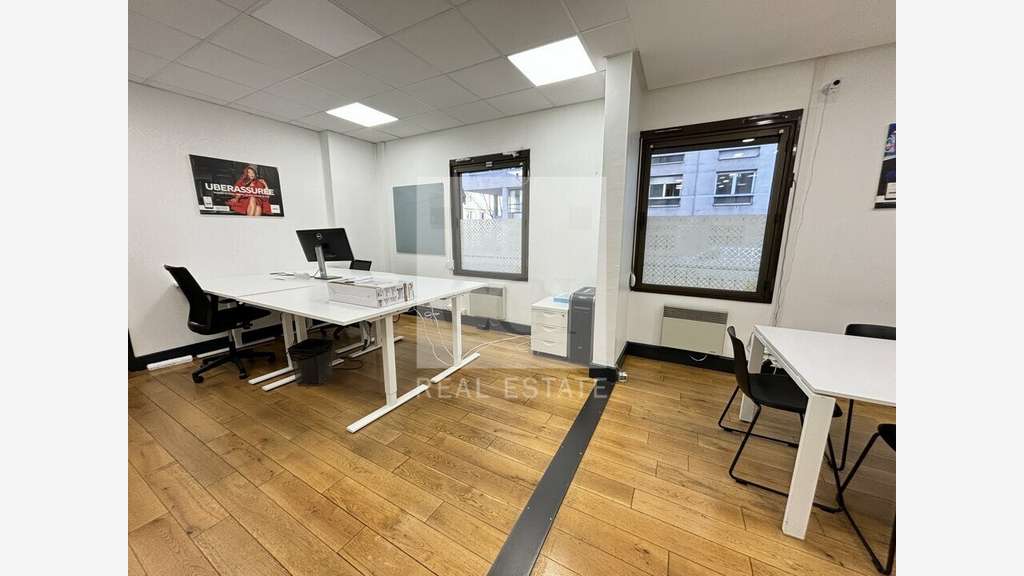 A louer bureaux lumineux 200m² Lyon 3e Part-Dieu