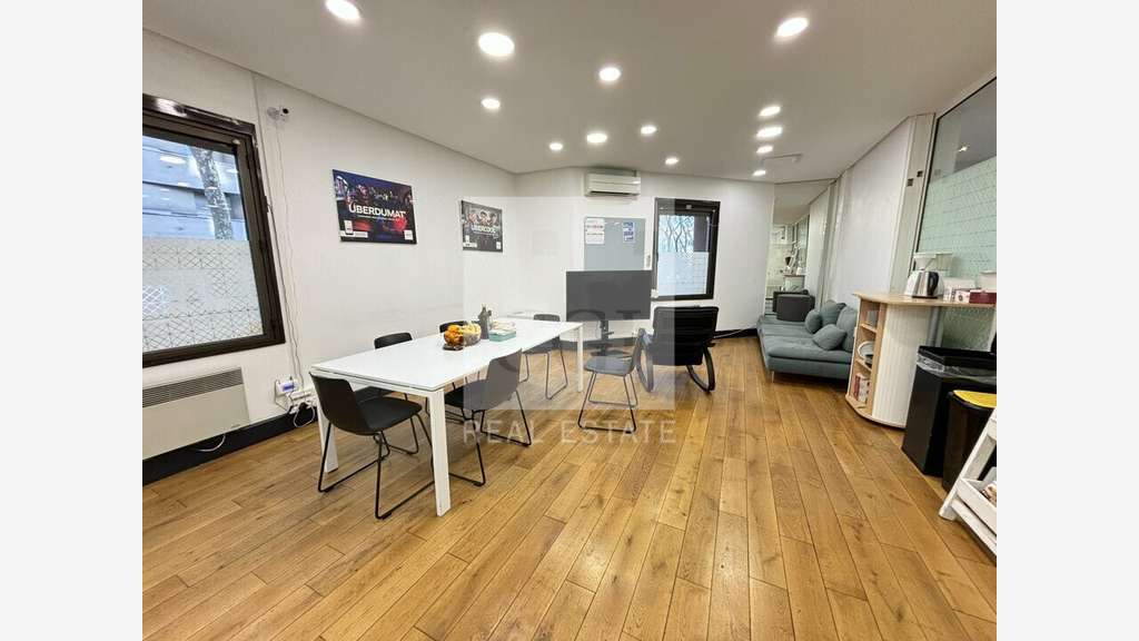 A louer bureaux lumineux 200m² Lyon 3e Part-Dieu