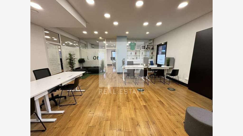 A louer bureaux lumineux 200m² Lyon 3e Part-Dieu