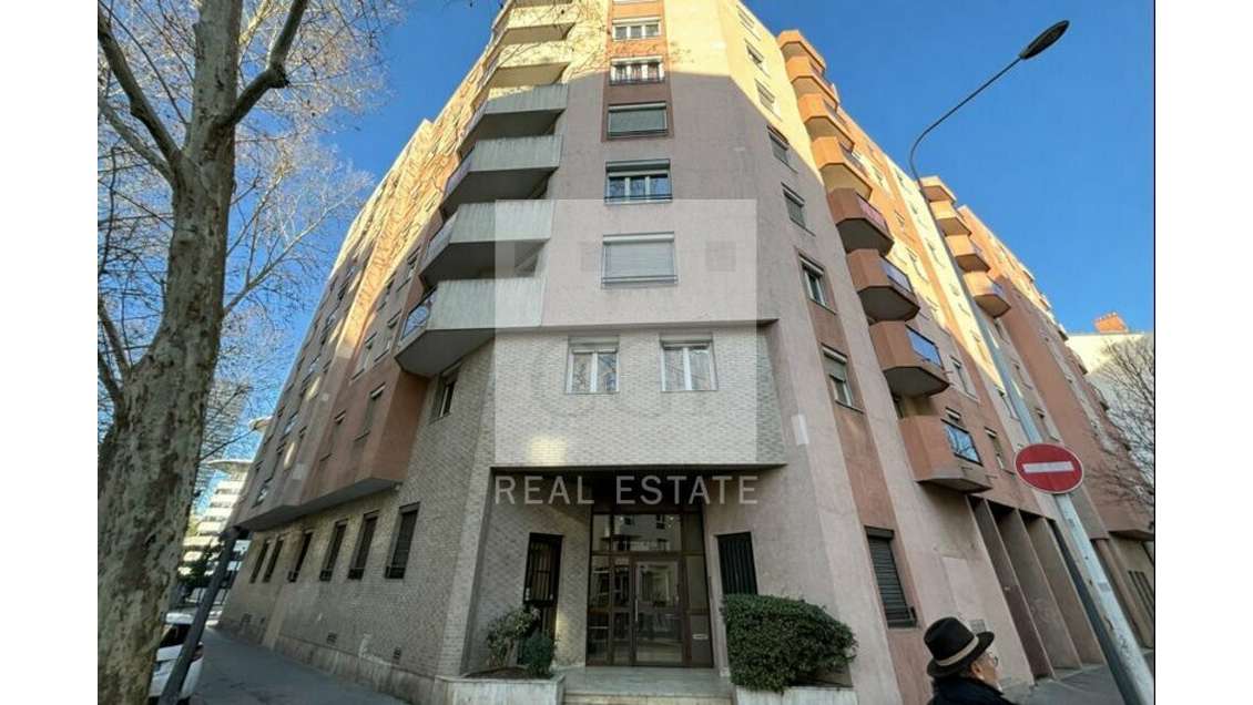 A louer bureaux lumineux 200m² Lyon 3e Part-Dieu