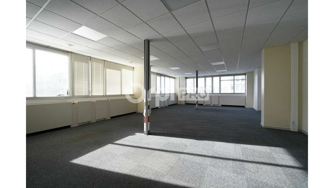 Bureaux de 386m² à louer à Lyon 69003