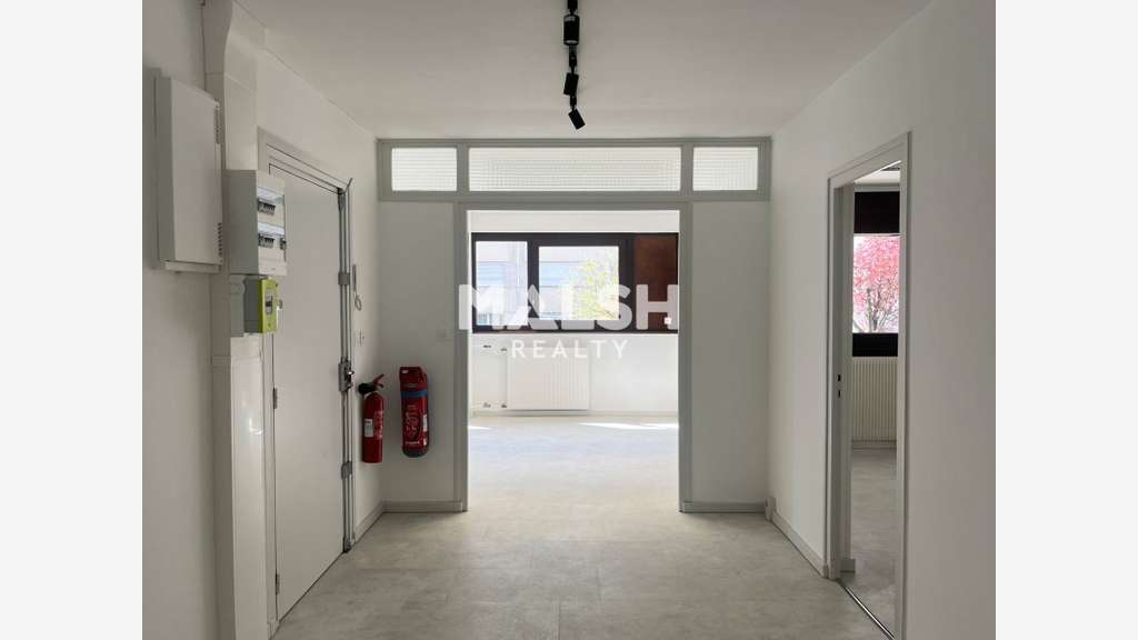 Loue bureaux 84m² rénovés avec balcon à Lyon 69003