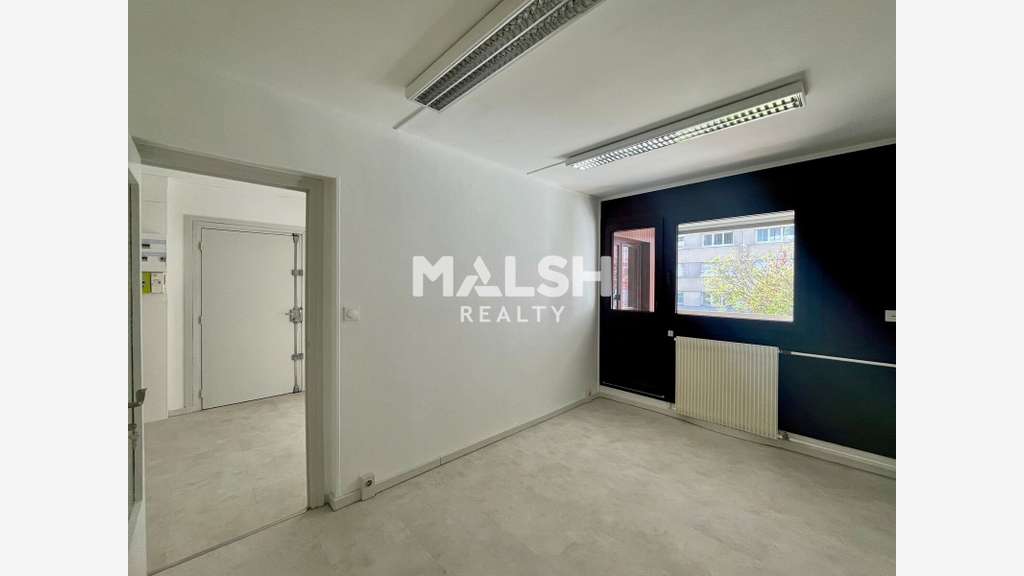 Loue bureaux 84m² rénovés avec balcon à Lyon 69003
