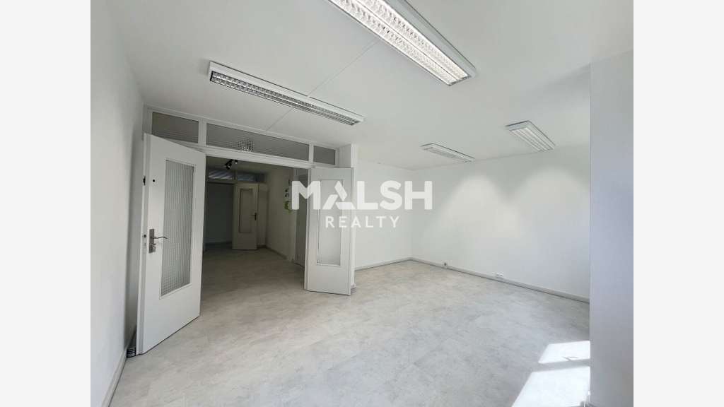Loue bureaux 84m² rénovés avec balcon à Lyon 69003