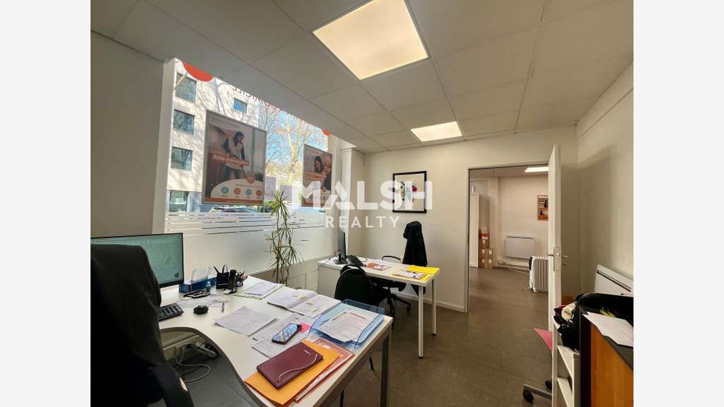 A louer bureaux 75m² RDC à Lyon 3e Garibaldi
