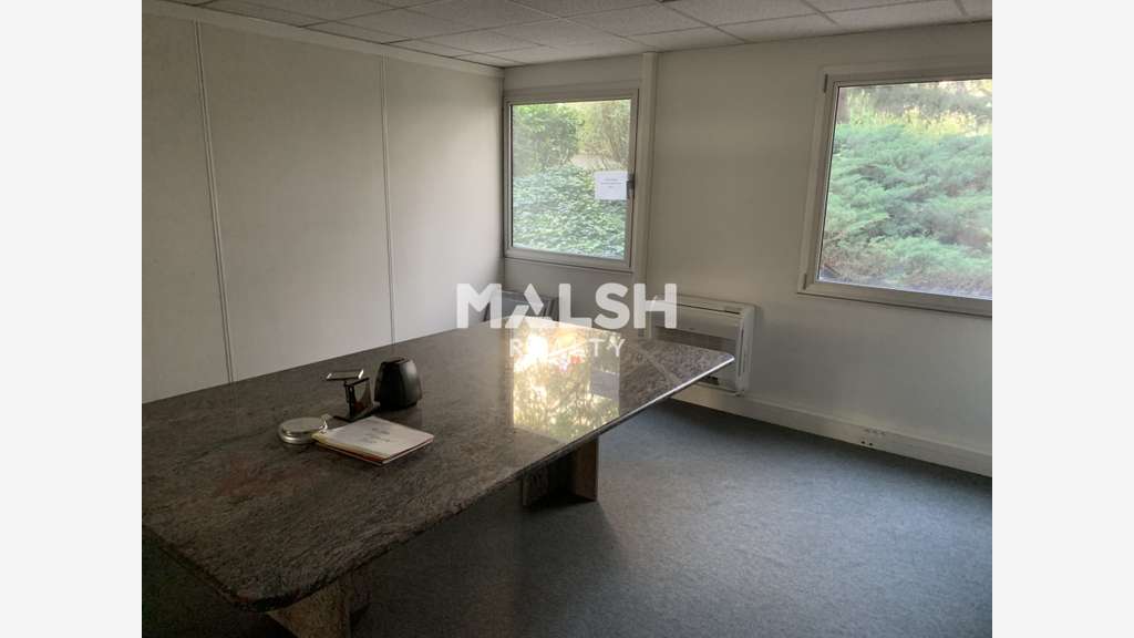 Loue bureaux 200m² Lyon 69003 proche métro et tram