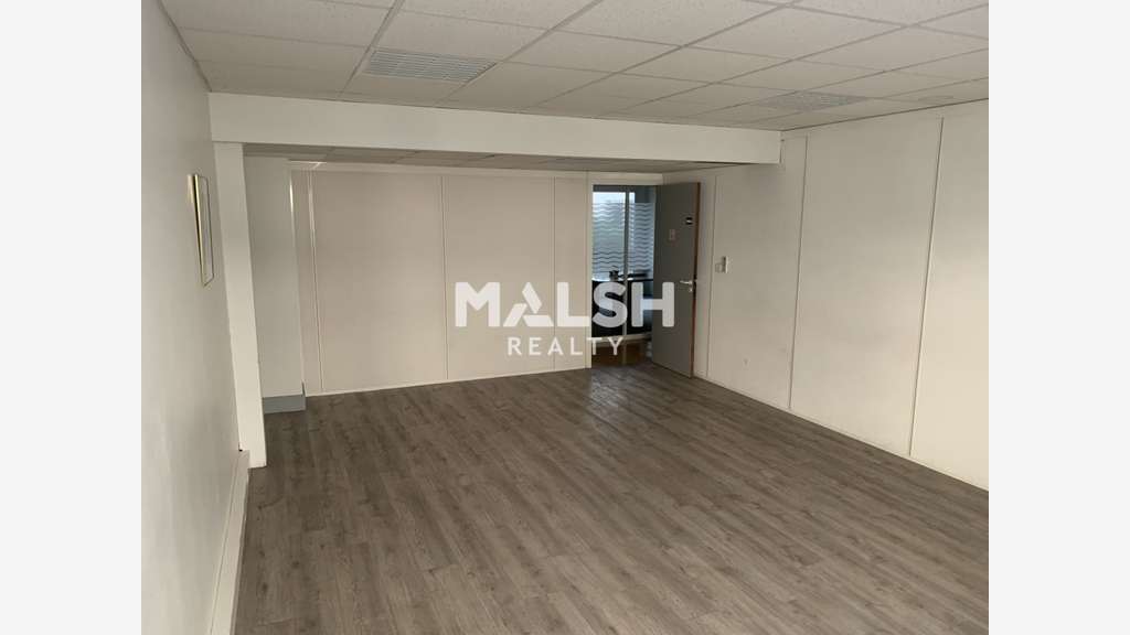 Loue bureaux 200m² Lyon 69003 proche métro et tram