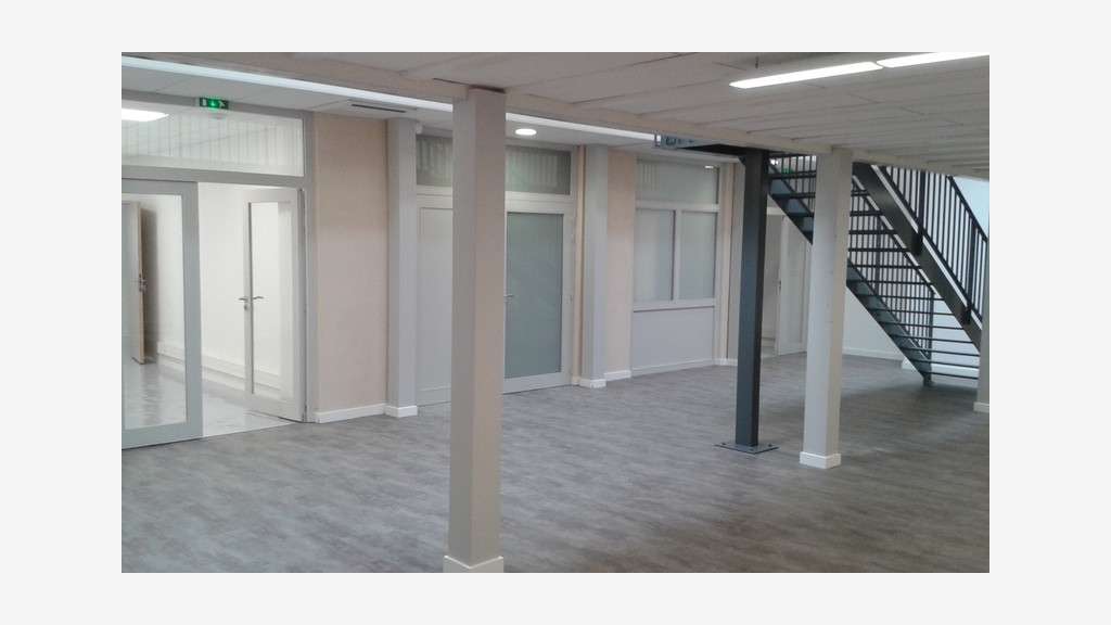 Bureaux atypiques 352m² à louer à Lyon 3eme 