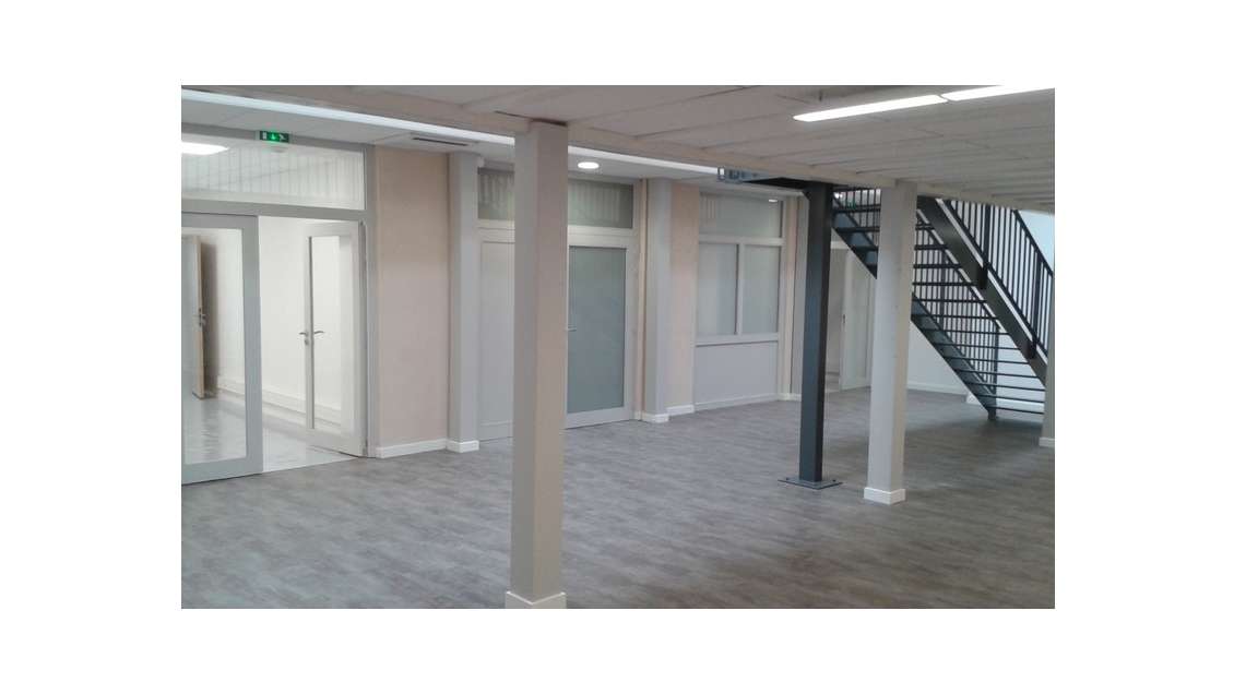 Bureaux atypiques 352m² à louer à Lyon 3eme