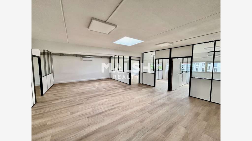 Location bureaux rénovés 240m² divisibles Lyon 3e