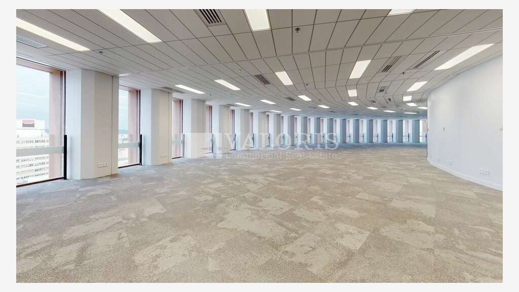 Bureaux rénovés à louer Lyon 3e tour CRAYON 