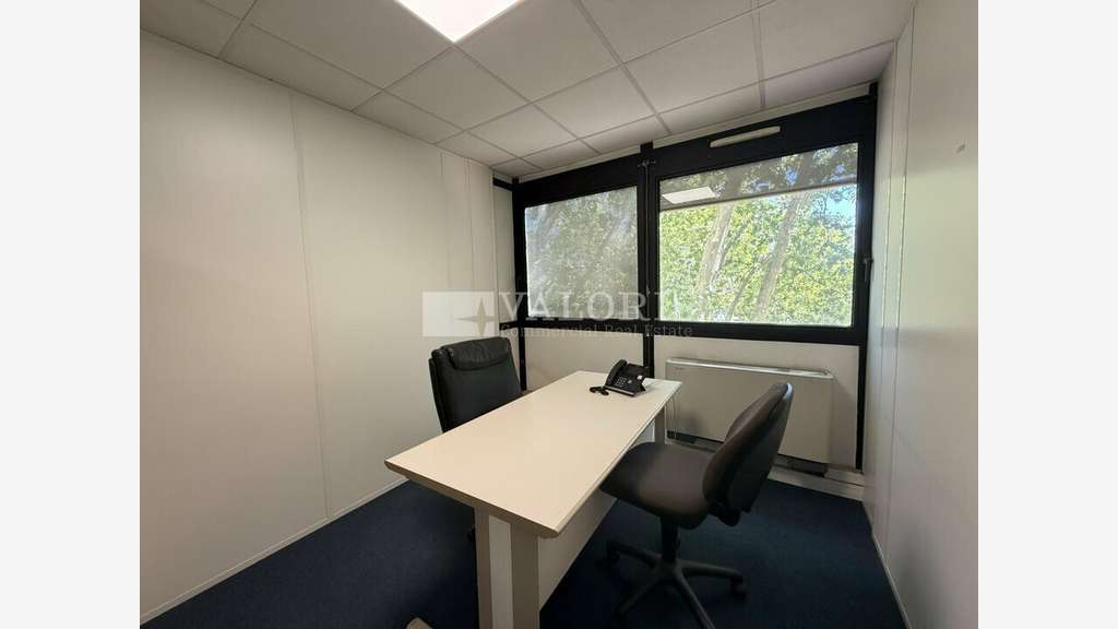 Bureaux fonctionnels de 90m² à louer à Lyon 69003