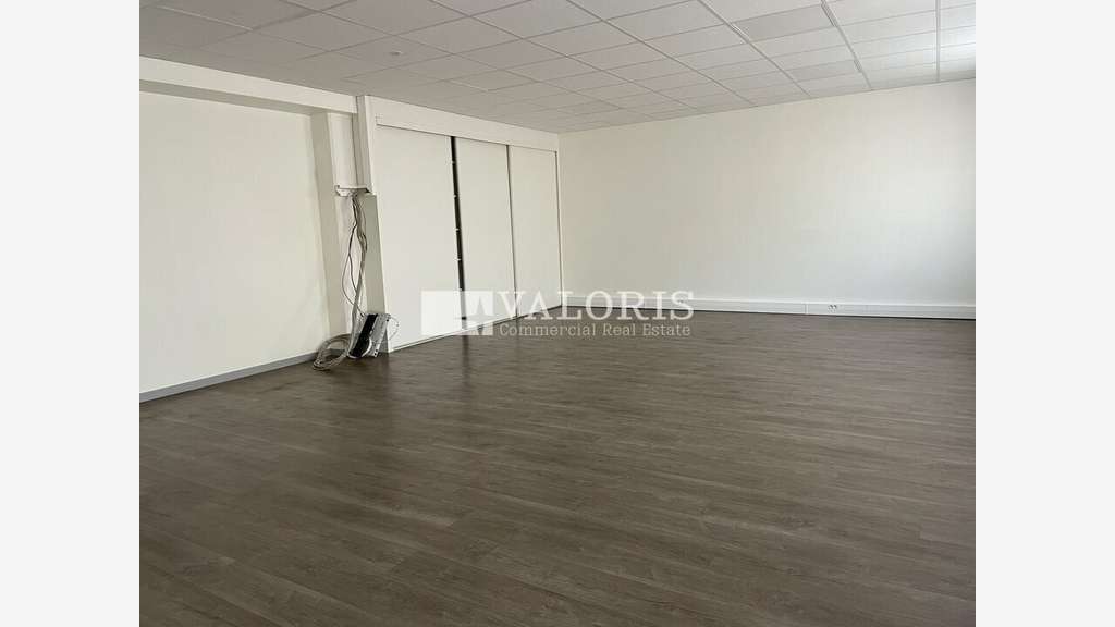 Bureaux de 340m² à louer à Lyon 3 Part Dieu