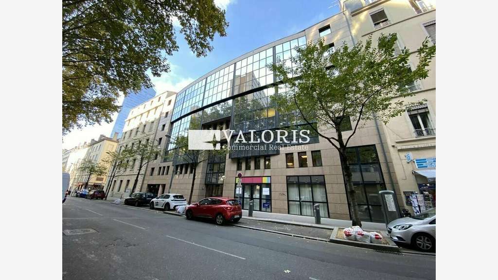 Bureaux lumineux de 547m² à louer à Lyon 69003