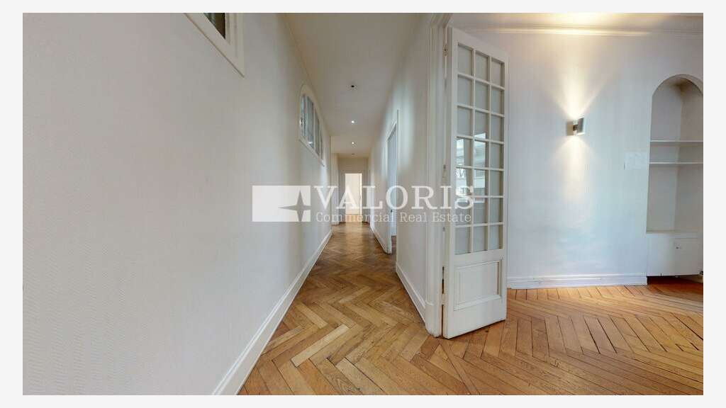 Bureaux climatisés 197m² à louer à Lyon 3e
