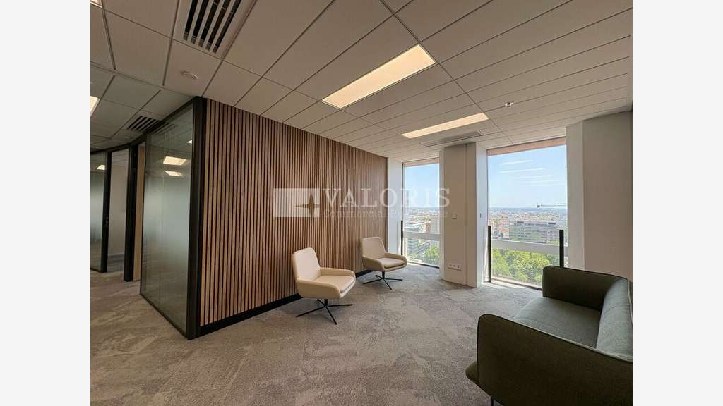 Plateau de bureaux rénovés 250m² à louer à Lyon 3e