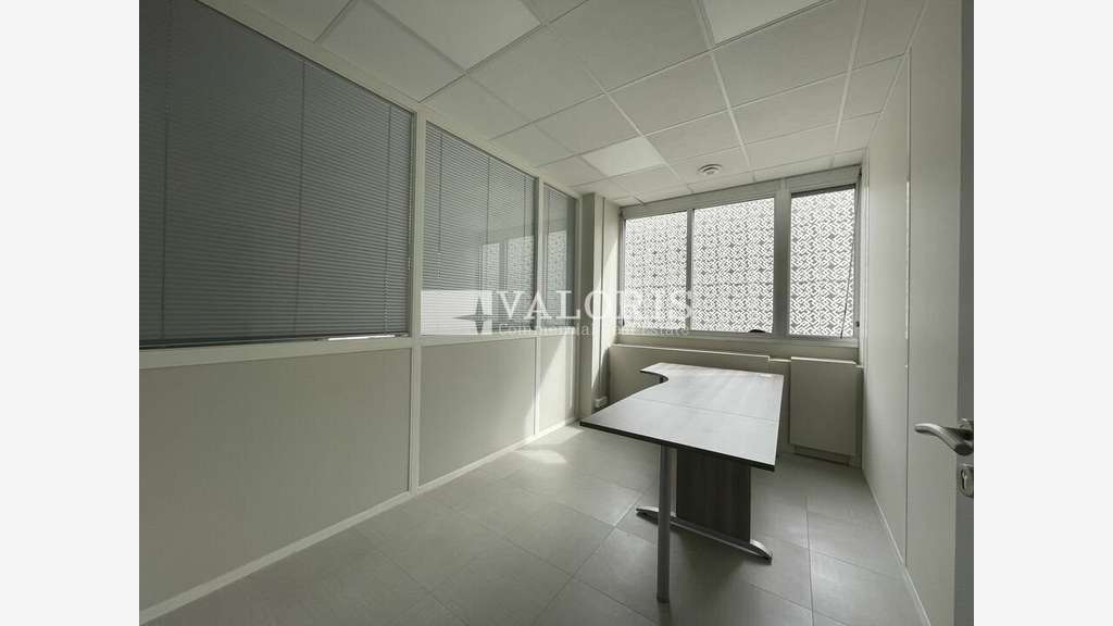 Bureaux à louer immeuble IGH Lyon 3e Part-Dieu