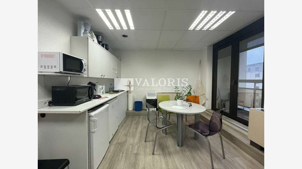 Bureaux rénovés à louer à Lyon 3e Part Dieu