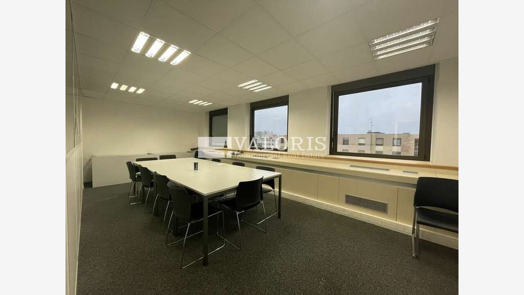 Bureaux rénovés à louer à Lyon 3e Part Dieu