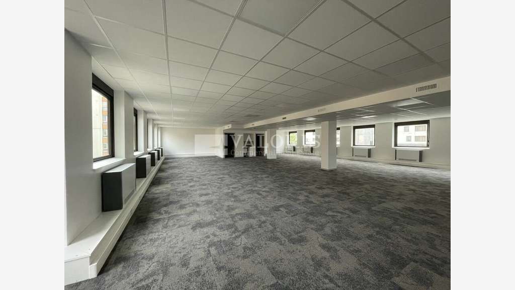 Bureaux rénovés à louer à Lyon 3e Part Dieu