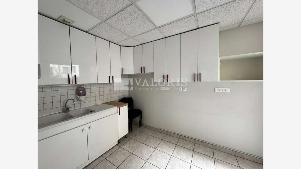 Bureaux 209m² à louer à Lyon 3e métro Sans-Souci