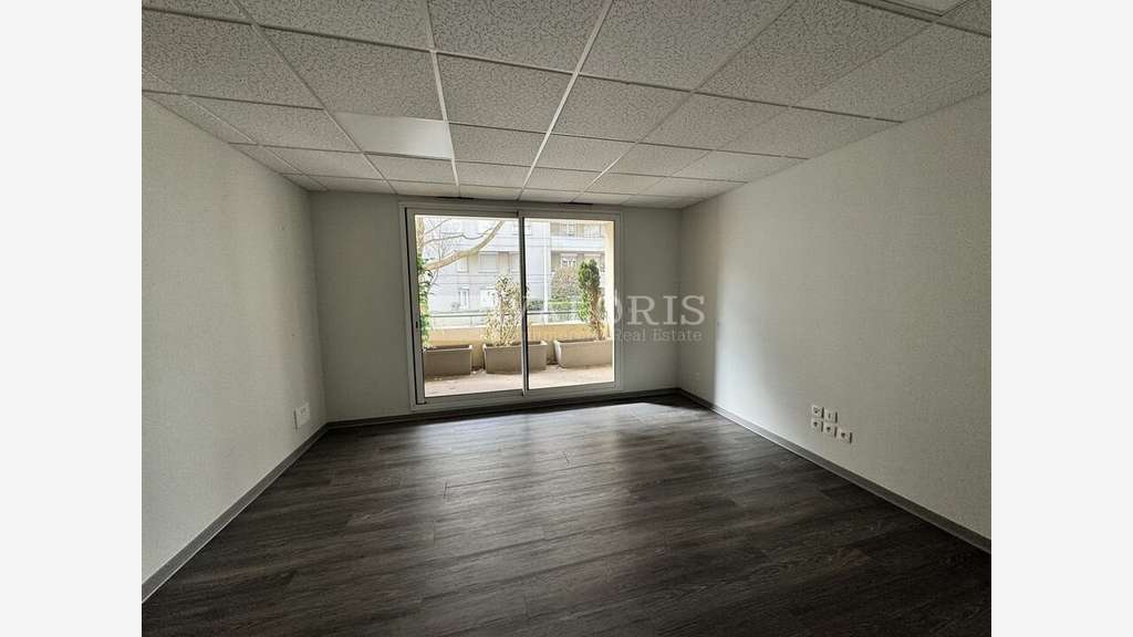Bureaux 209m² à louer à Lyon 3e métro Sans-Souci