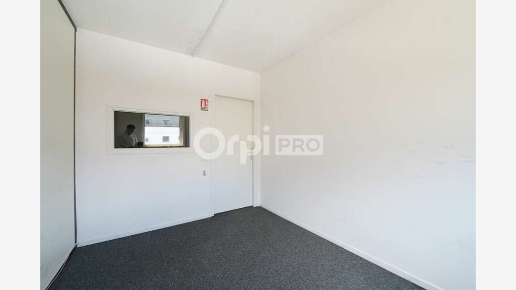 Bureaux de 64m² à louer à Lyon 3 prox Part Dieu