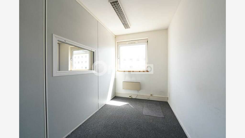 Bureaux de 64m² à louer à Lyon 3 prox Part Dieu