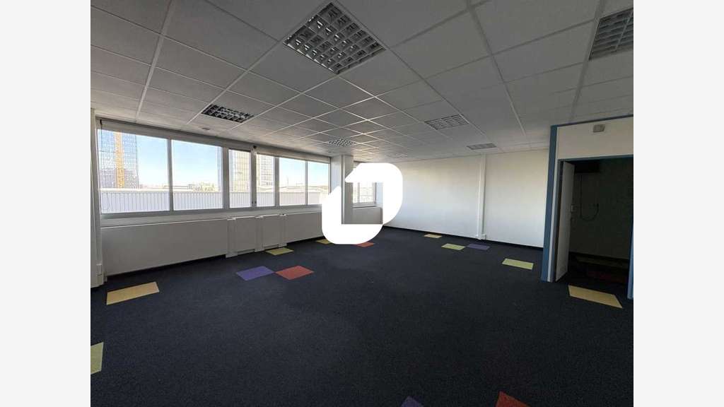 A louer Bureaux 2068m² Lyon