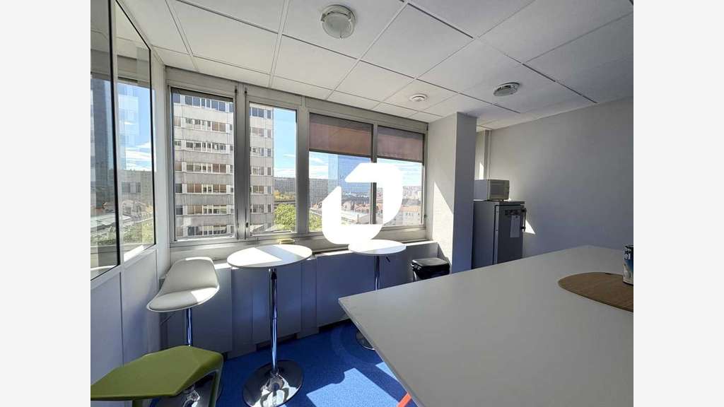 A louer Bureaux 2068m² Lyon