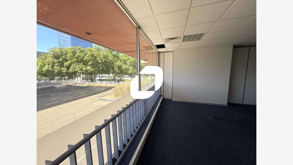 A louer Bureaux 2068m² Lyon