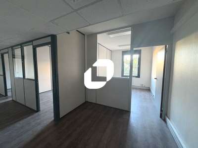 A louer Bureaux 900m² Lyon