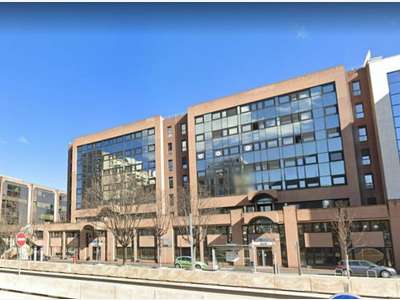 A louer bureaux 1716m² à Lyon 3e Bld Vivier Merle