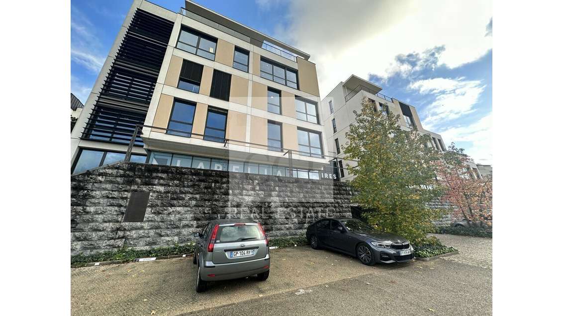 A louer bureaux 484m² et 361m² à Lyon 4e quais
