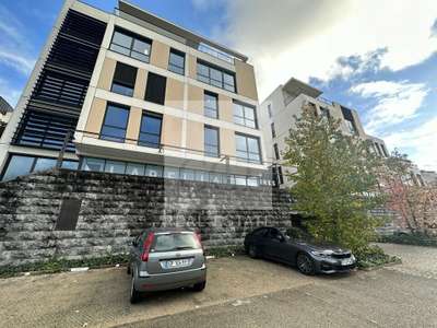 A louer bureaux 484m² et 361m² à Lyon 4e quais