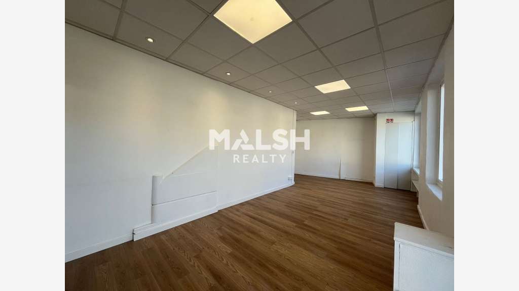 Location bureaux 90m² à Lyon Croix-Rousse.