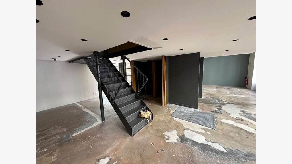 Local/bureau de 100m² à louer à Lyon 69004