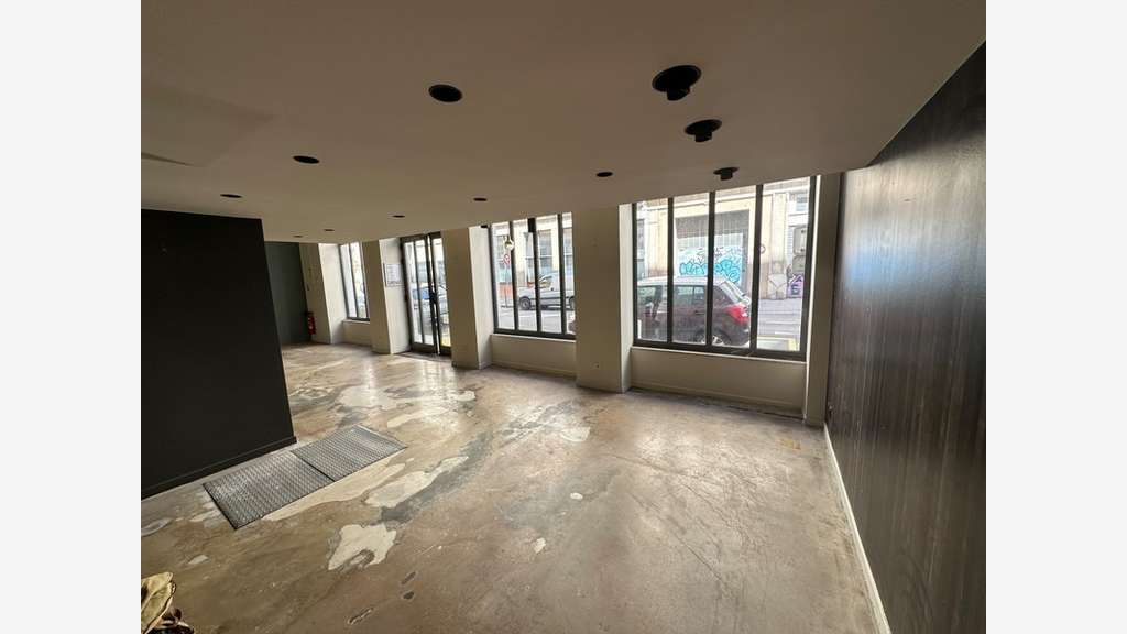 Local/bureau de 100m² à louer à Lyon 69004
