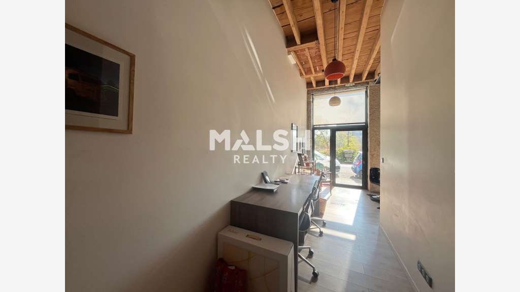A louer bureaux 27m² RDC Cours d'Herbouville Lyon