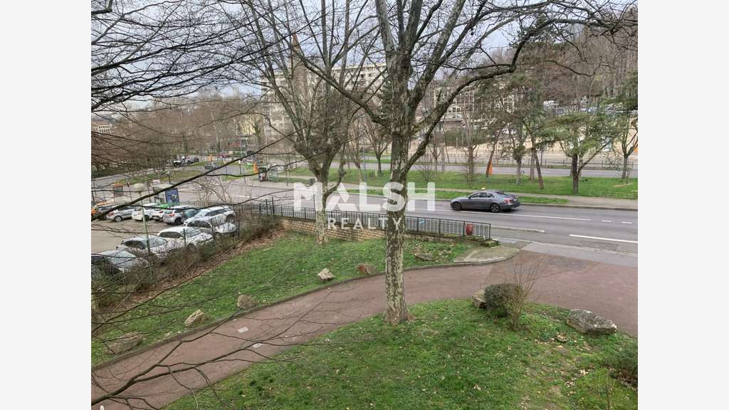 Bureaux 387m² R+5 à louer à Lyon 69004