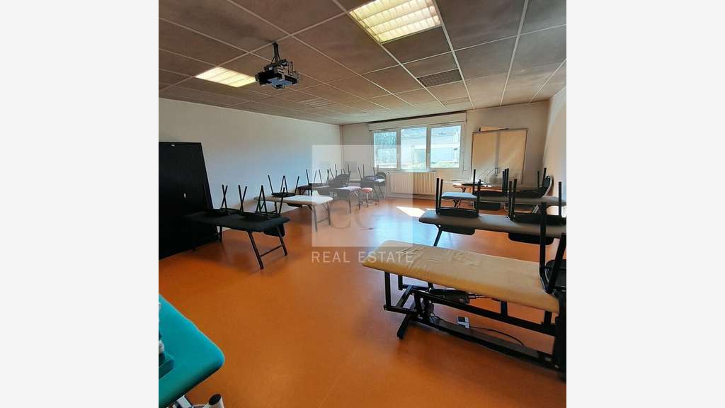 A louer bureaux 92m² RDC à Lyon 5e