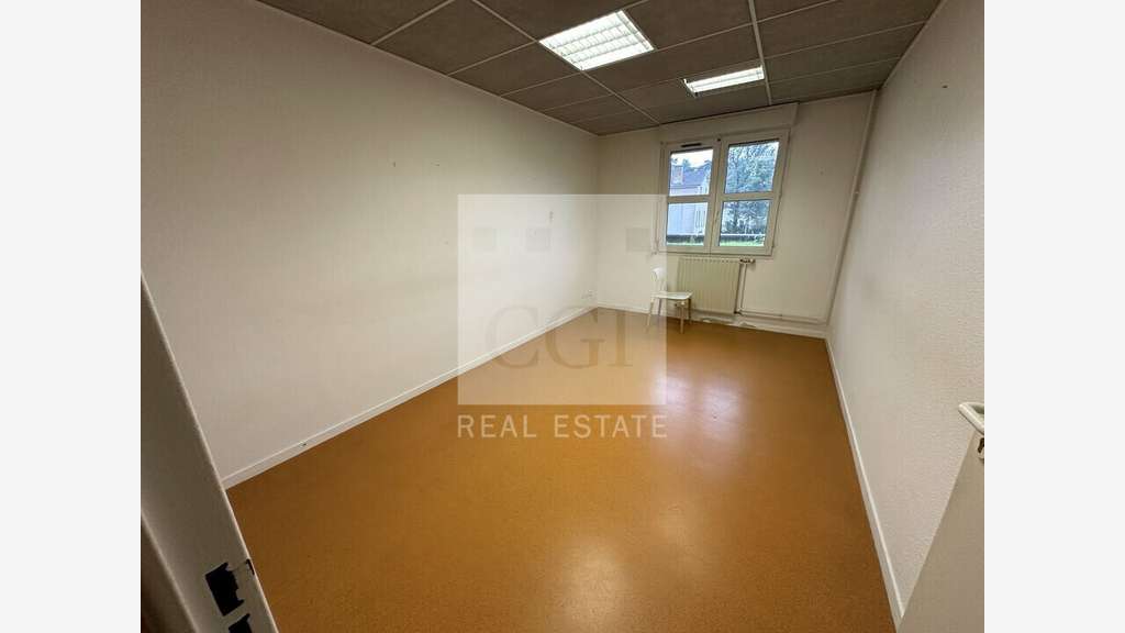 A louer bureaux 92m² RDC à Lyon 5e