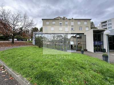 A louer bureaux 92m² RDC à Lyon 5e